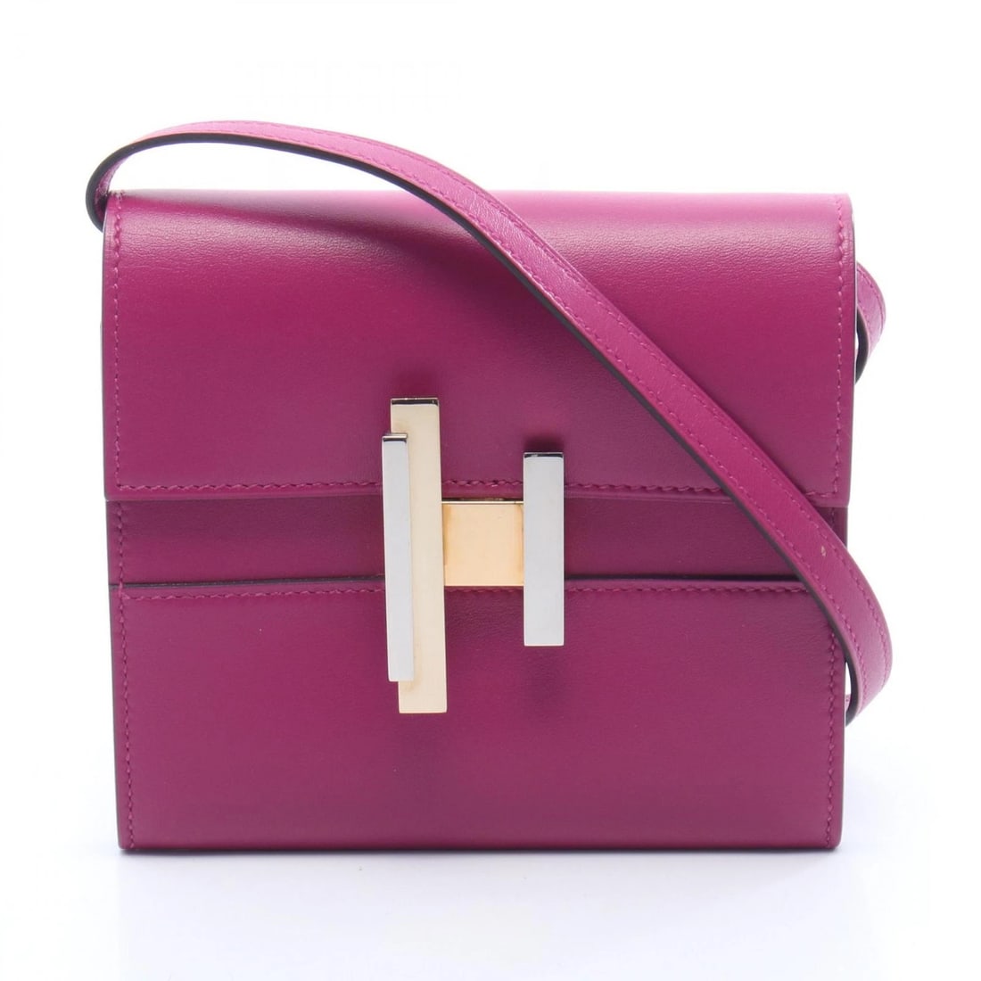 HERMES CINEMATIC MINI TO GO SHOULDER CROSSBODY BAG: HERMES Cinematic Mini To Go Shoulder Crossbody Bag Brand: HERMES Type/Style: Shoulder Bag Material: Exterior Material leather and Villandry Color: Exterior Color Rose purple / Pink?ish colors Size: H: