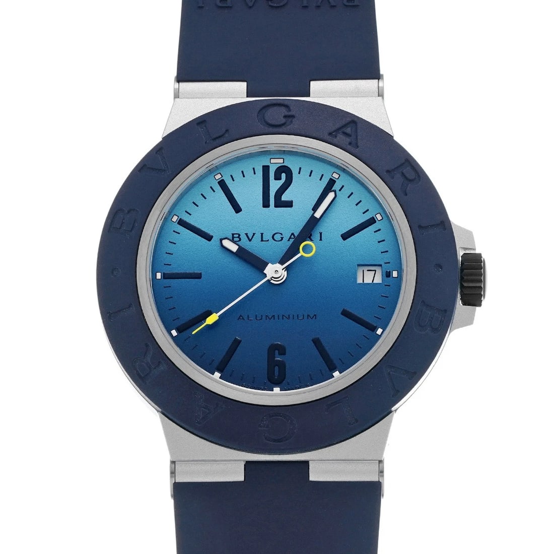 BVLGARI ALUMINIUM BLUE GRADATION WATCH: BVLGARI Aluminium Blue gradation Watch Brand: BVLGARI Type/Style: Wristwatch Material: Band Material rubber, Case Material aluminum/titanium Color: Dial Color Blue gradation Size: ?Case? H/About 40mm 