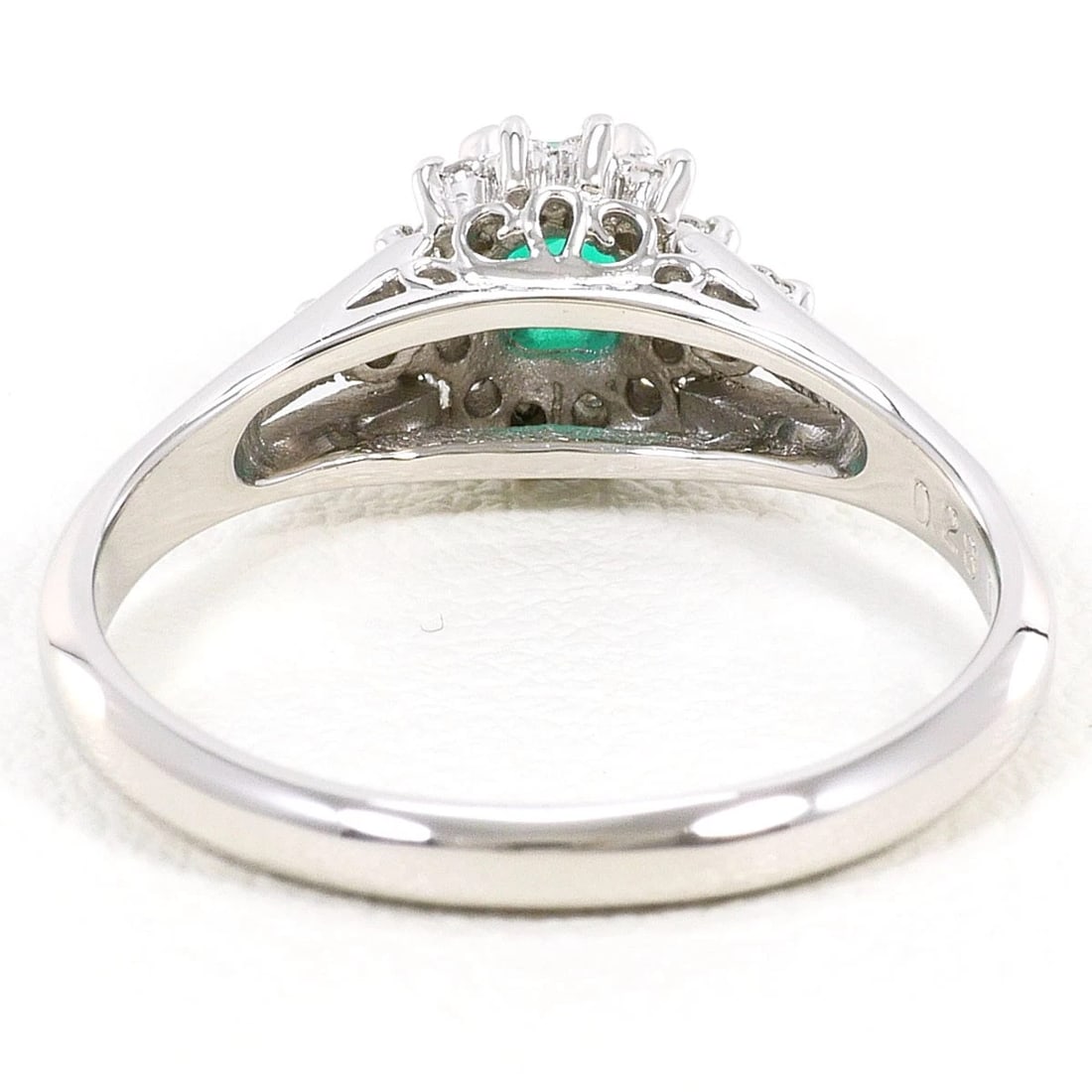 PT900 PLATINUM RING EMERALD - 3