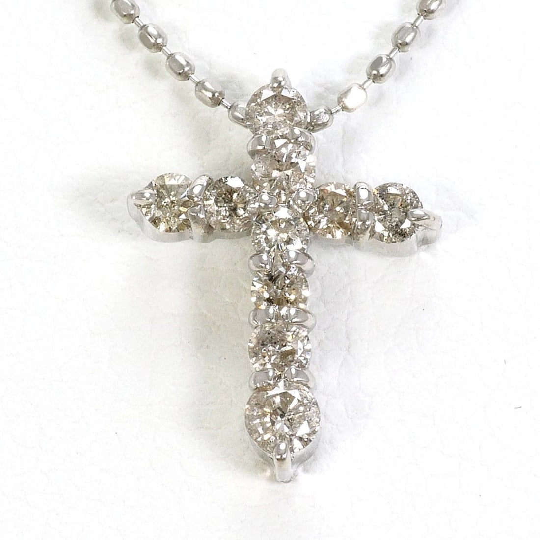 PT900 PLATINUM PT850/PLATINUM NECKLACE DIAMOND: PT900 Platinum PT850/Platinum Necklace Diamond Brand: No Brand Type/Style: Necklace Material: PT900 Platinum, Main Stone/Creation Diamond Color: Silver Size: total length 41c, Accessories: None