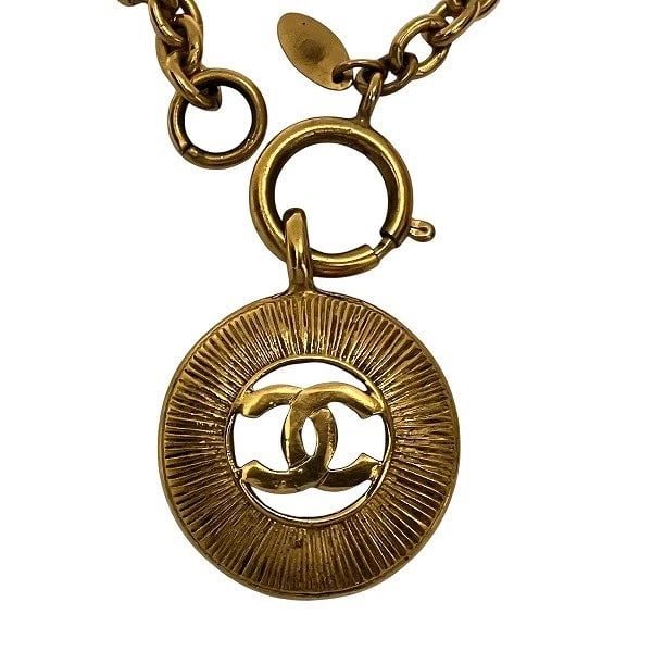 CHANEL NECKLACE ACCESSORIES GOLD PLATED: CHANEL Necklace Accessories Gold Plated Brand: CHANEL Type/Style: Necklace Accessories Material: Gold Plated Color: Gold Size: chain length around 56.5 cm (excluding jump ring), Top diameter: 1.2"