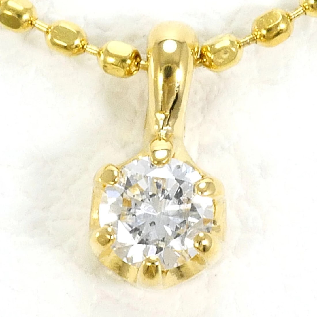18K YELLOW GOLD NECKLACE DIAMOND: 18K Yellow Gold Necklace Diamond Brand: Unbranded Type/Style: Necklace Material: Yellow gold (18K) Color: Yellow gold Size: Neck Circumference 40 cm / 15.74'' Pendant Size 6mm x 3mm / 0.23'' x 0.11'' 