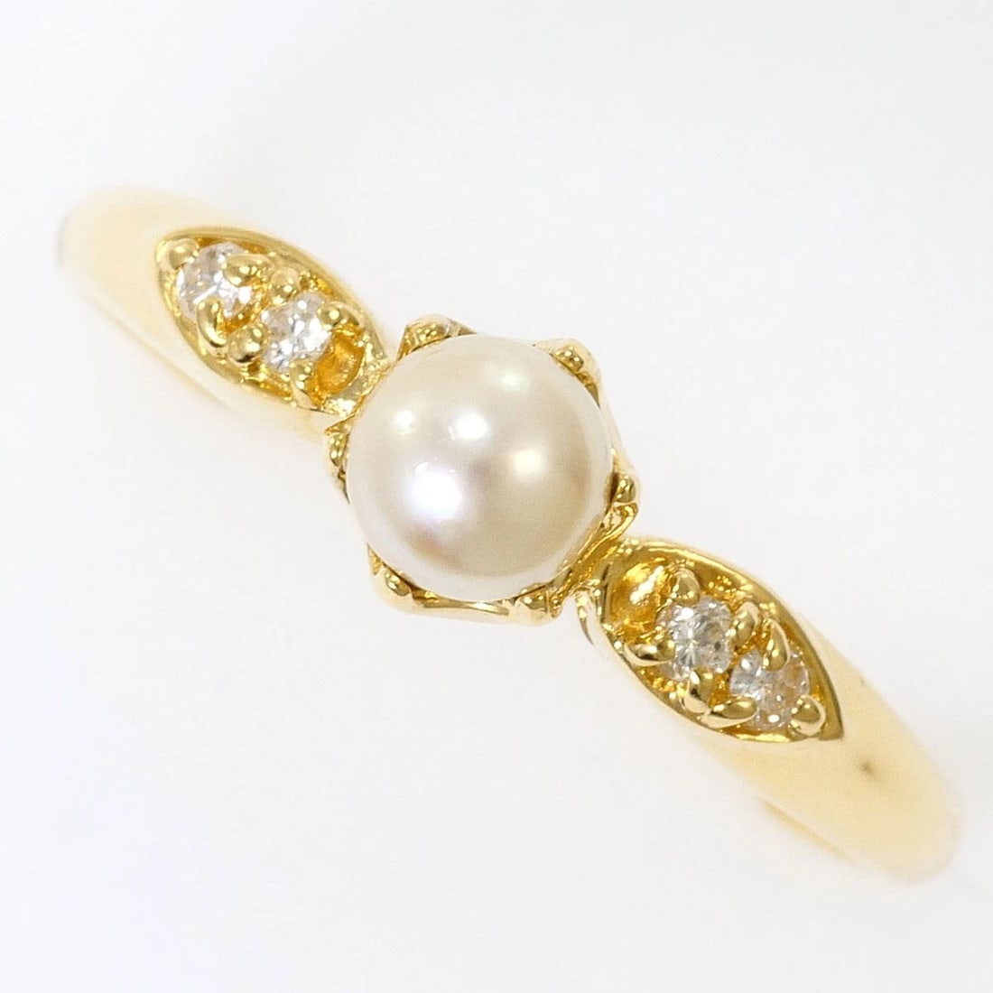 K18 18K GOLD RING PEARL: K18 18k gold Ring Pearl Brand: No Brand Type/Style: Ring Material: 18k gold, Main Stone/Creation Cultured Pearl Color: gold Size: US6 Accessories: None Accessories Notice: When purchasing pre-owned