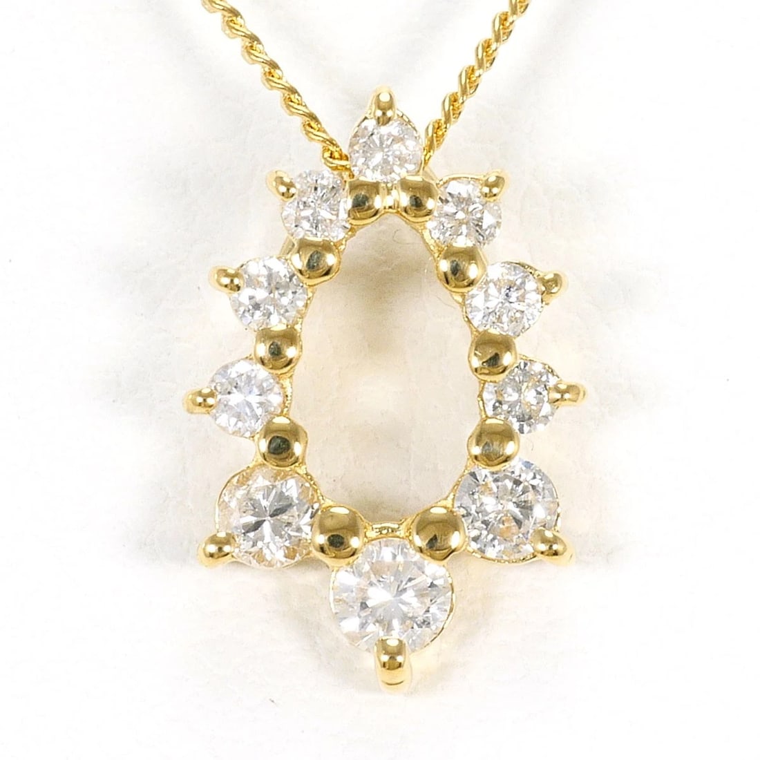 K18 18K GOLD NECKLACE DIAMOND: K18 18k gold Necklace Diamond Brand: No Brand Type/Style: Necklace Material: 18k gold, Main Stone/Creation Diamond Color: gold Size: Total length42cm Accessories: None Accessories Notice: When