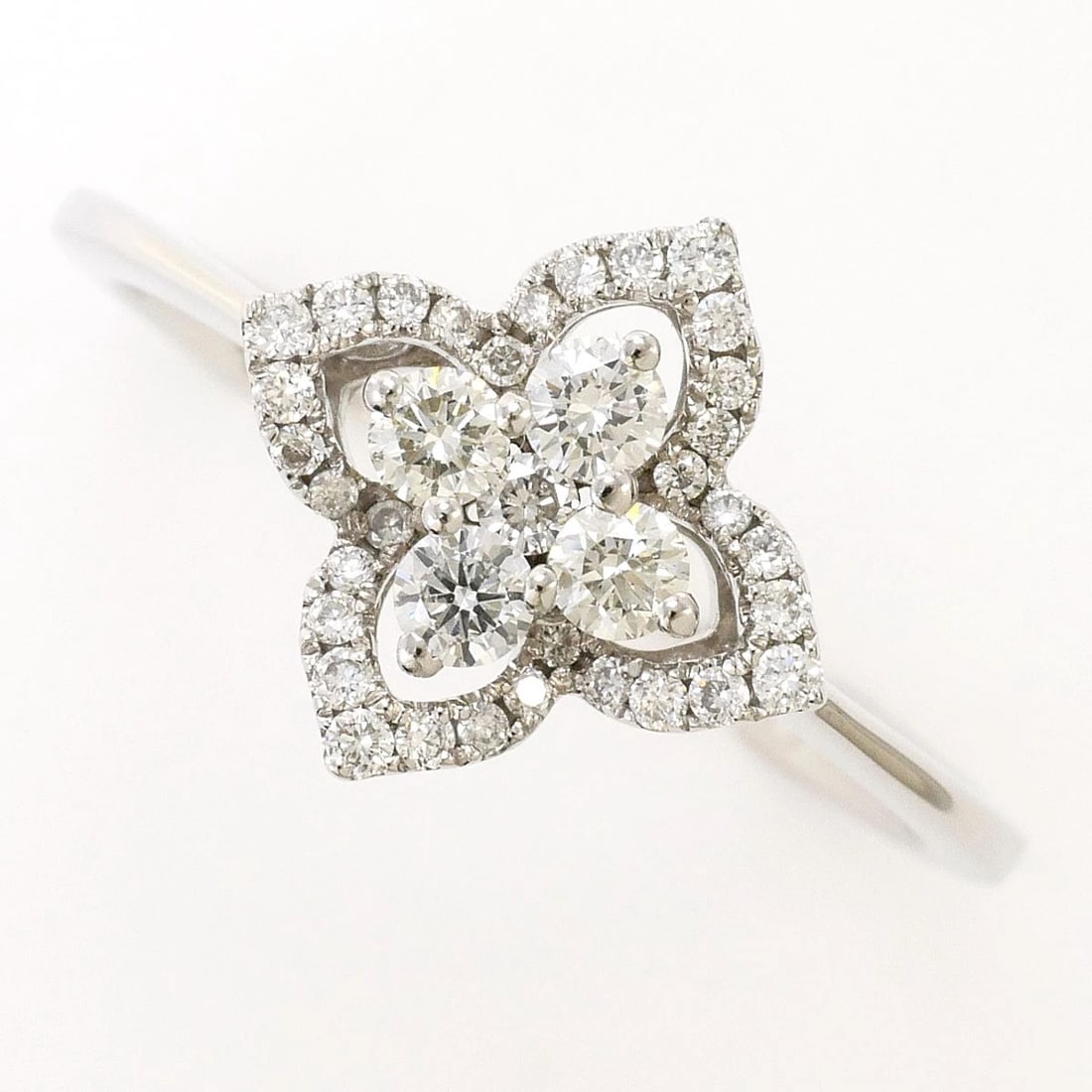 K18 18K GOLD RING DIAMOND: K18 18k gold Ring Diamond Brand: No Brand Type/Style: Ring Material: 18k gold, Main Stone/Creation Diamond Color: Gold Size: US 7 1/4 Accessories: None Accessories Notice: When purchasing pre-owned
