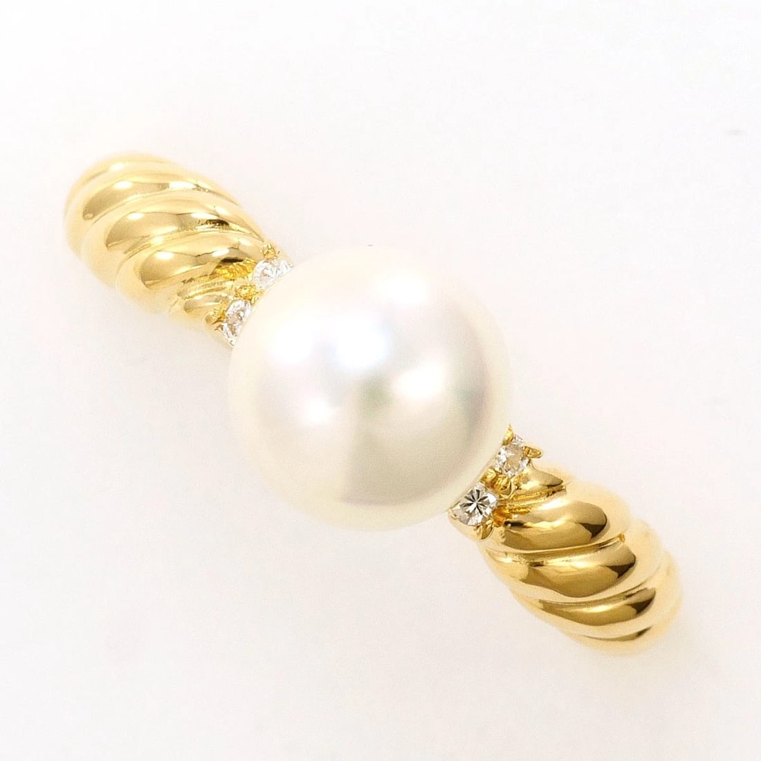 K18 18K GOLD RING PEARL: K18 18k gold Ring Pearl Brand: No Brand Type/Style: Ring Material: 18k gold, Main Stone/Creation Cultured Pearl Color: gold Size: US 6 1/4 Accessories: None Accessories Notice: When purchasing