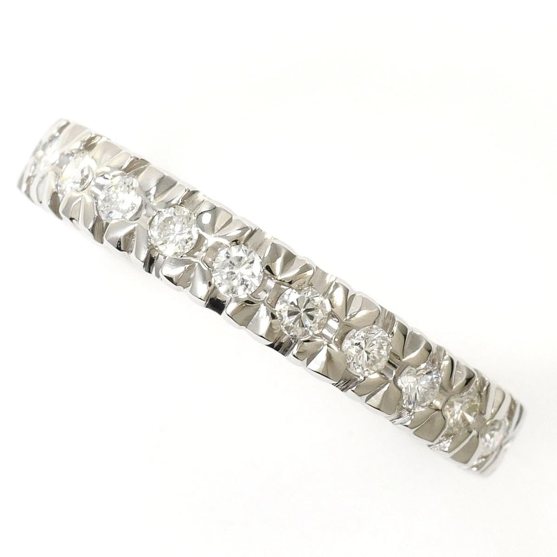 PT900 PLATINUM RING DIAMOND: PT900 Platinum Ring Diamond Brand: No Brand Type/Style: Ring Material: PT900 Platinum, Main Stone/Creation Diamond Color: Silver Size: US7 Accessories: None Accessories Notice: When purchasing