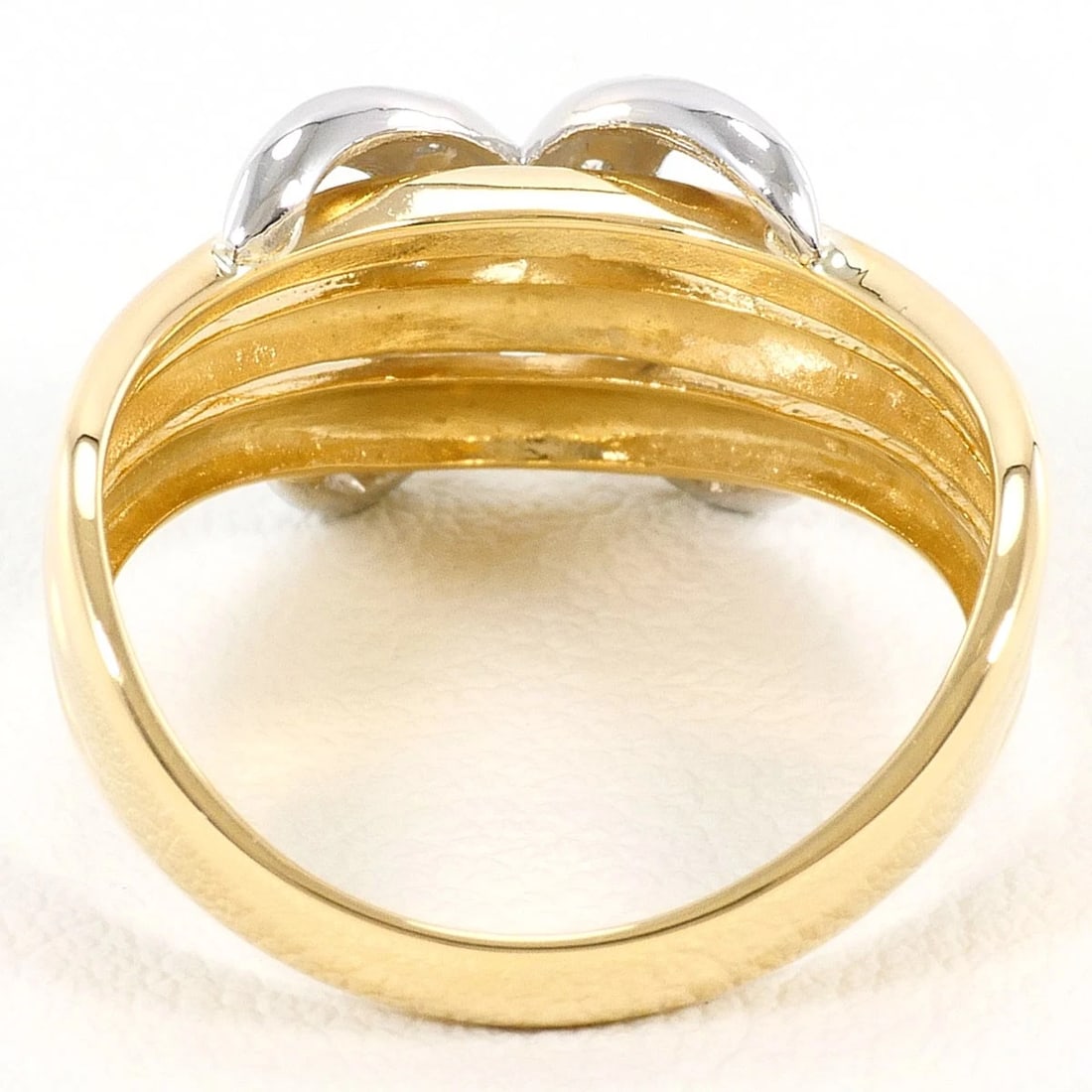 PT900 PLATINUM K18 RING DIAMOND: PT900 Platinum K18 Ring Diamond Brand: No Brand Type/Style: Ring Material: PT900 Platinum K18, Main Stone/Creation Diamond Color: Silver Size: US 6 1/4 Accessories: None Accessories Notice