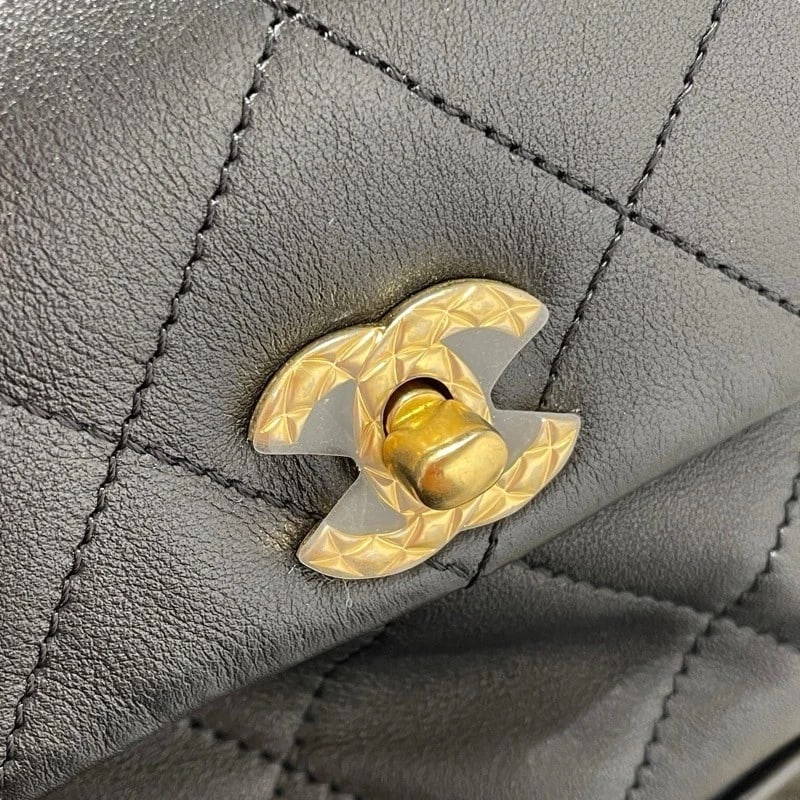 CHANEL CHAINBACKPACK DAYPACK - 5