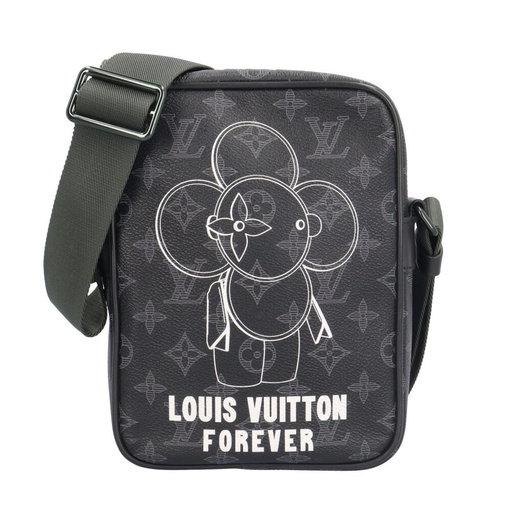 LOUIS VUITTON SHOULDER BAG MONOGRAM ECLIPSE: LOUIS VUITTON Shoulder Bag Monogram Eclipse Brand: LOUIS VUITTON Type/Style: Shoulder Bag Material: Exterior Material Monogram Eclipse Color: Exterior Color black / khaki Size: W6.3 x H8.5 x D2.6inch