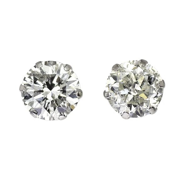 PT900 DIAMOND EARRINGS: Pt900 Diamond Earrings Brand: None Type/Style: piercing Material: Pt900 Color: none Size: Length/Width/Diameter6.1 Width/Thickness6.7 Accessories: None Accessories Notice: When purchasing pre-owned