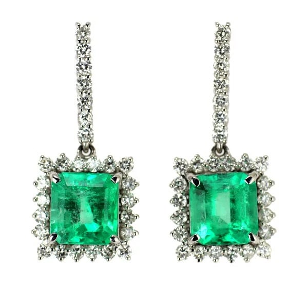 K18WG EMERALD DIAMOND EARRINGS: K18WG Emerald Diamond Earrings Brand: None Type/Style: piercing Material: K18WG, Main Stone/Creation Emerald Color: WG Size: Length/Width/Diameter25.2 Accessories: None Accessories Notice: When