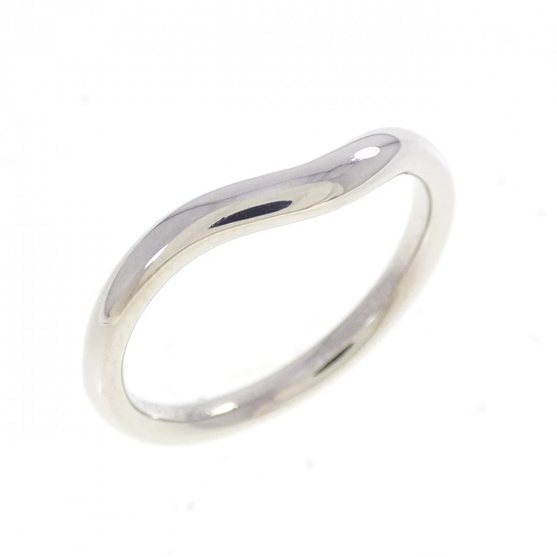 TIFFANY&CO. CURVED RING: TIFFANY&Co. Curved Ring Brand: TIFFANY&Co. Type/Style: TIFFANY & Co. Ring Material: Platinum950 Color: Silver Size: US4 Accessories: None Accessories Notice: When purchasing pre-owned good