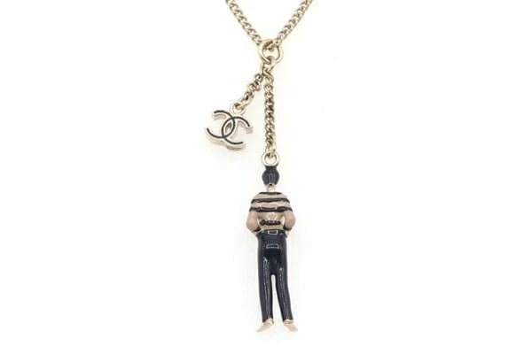 CHANEL NECKLACES & PENDANTS: CHANEL Necklaces & Pendants Brand: CHANEL Type/Style: Necklace & Pendants Material: Metal, Color: Matte Gold Size: Length: Approx. 42.5cm/62.5cm Top: Approx. 8.4 x 32mm Accessories: None A
