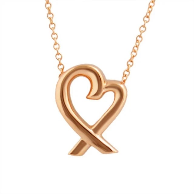 TIFFANY & CO. PALOMA PICASSO LOVING HEART PENDANT NECKLACE ROSE GOLD: TIFFANY & CO. Paloma Picasso loving Heart Pendant Necklace Rose Gold Brand: Tiffany & Co. Type/Style: Necklace Material: 18K rose gold, Color: ROSE GOLD Size: Top: W1.2 x H1.5 x D0.2 cm Length of the 