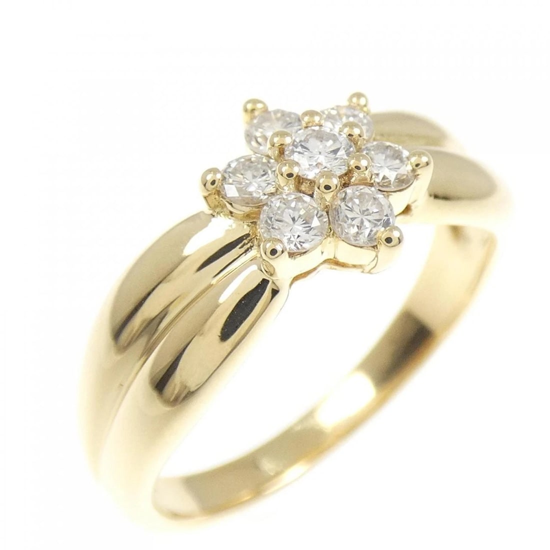 18KYG FLOWER DIAMOND RING: 18KYG Flower Diamond Ring Brand: Unbranded Type/Style: Diamond Ring Material: K18YG, Color: Yellow gold Size: US 6 1/2 Accessories: None Accessories Notice: When purchasing pre-owned goods, please