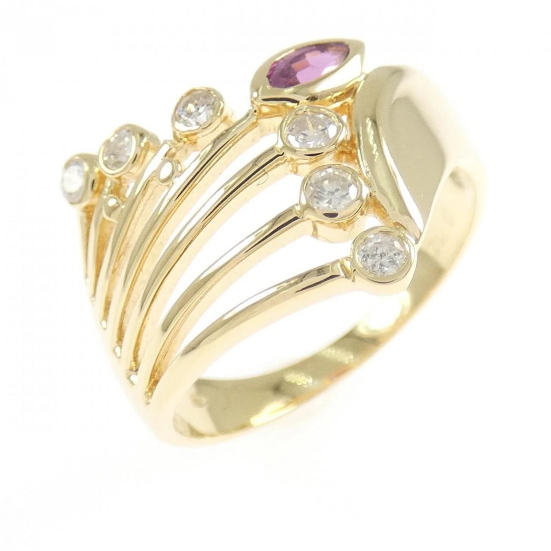 18K YELLOW GOLD RUBY RING: 18K Yellow Gold Ruby Ring Brand: Unbranded Type/Style: Ruby Ring Material: K18YG, Main Stone/Creation RubySecondary Stone Diamond Color: Yellow gold Size: US 5 3/4 Accessories: None Accessories