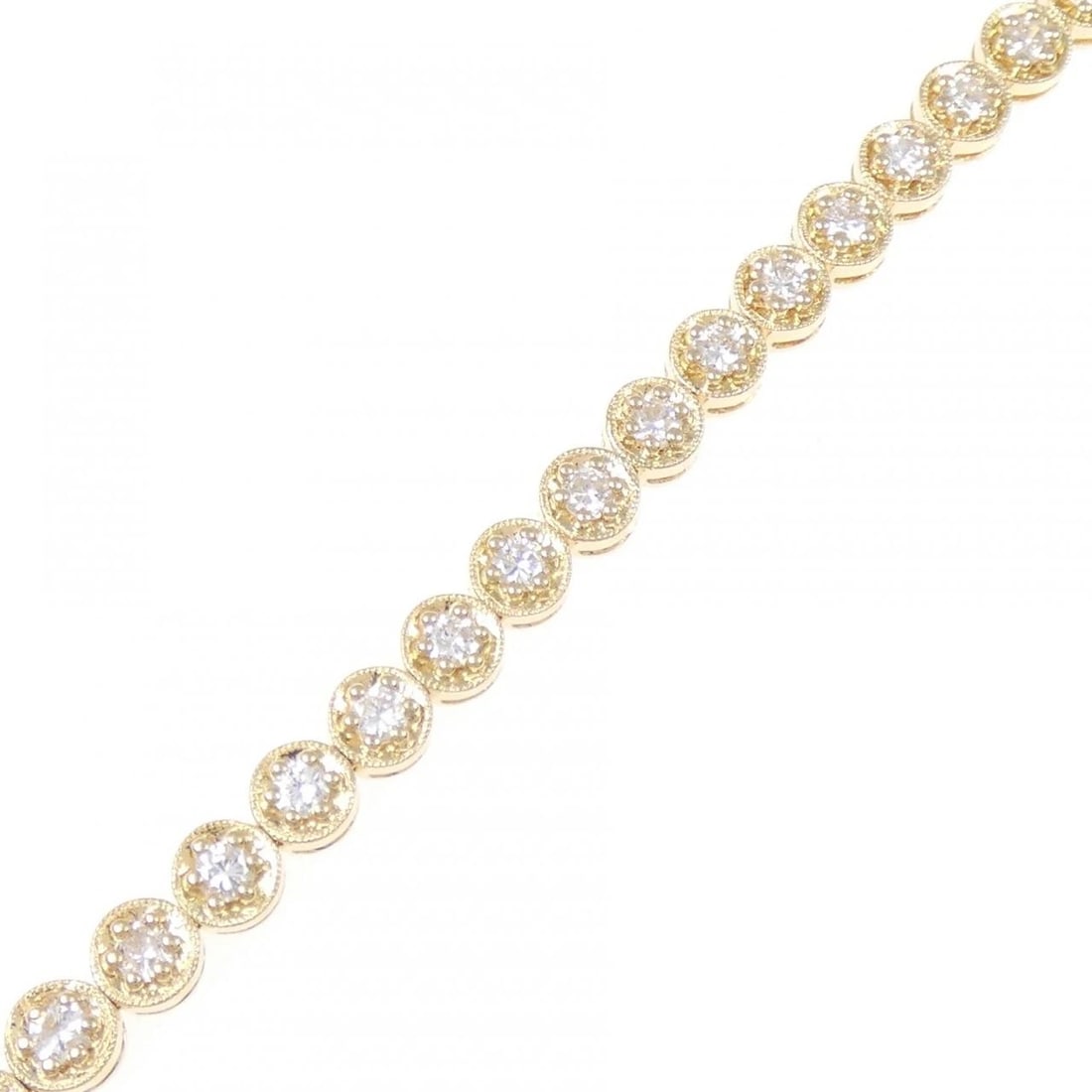 K18YG/K18WG DIAMOND BRACELET: K18YG/K18WG Diamond Bracelet Brand: Unbranded Type/Style: Braclet Material: K18YG/K18WG, Color: YG,WG Size: 16.5cmActual Size Max width approx.: 4.2mm Accessories: None Accessories Notice: When