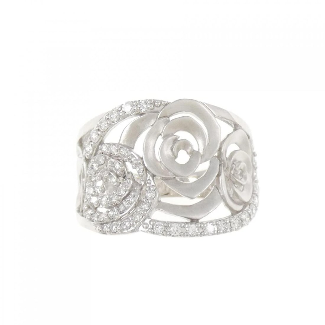 K18WG ROSE DIAMOND RING: K18WG Rose Diamond Ring Brand: Unbranded Type/Style: Diamond ring Material: K18WG, Main Stone/Creation Natural Color: White Gold Size: US 5 1/2 Accessories: None Accessories Notice: When purchasing