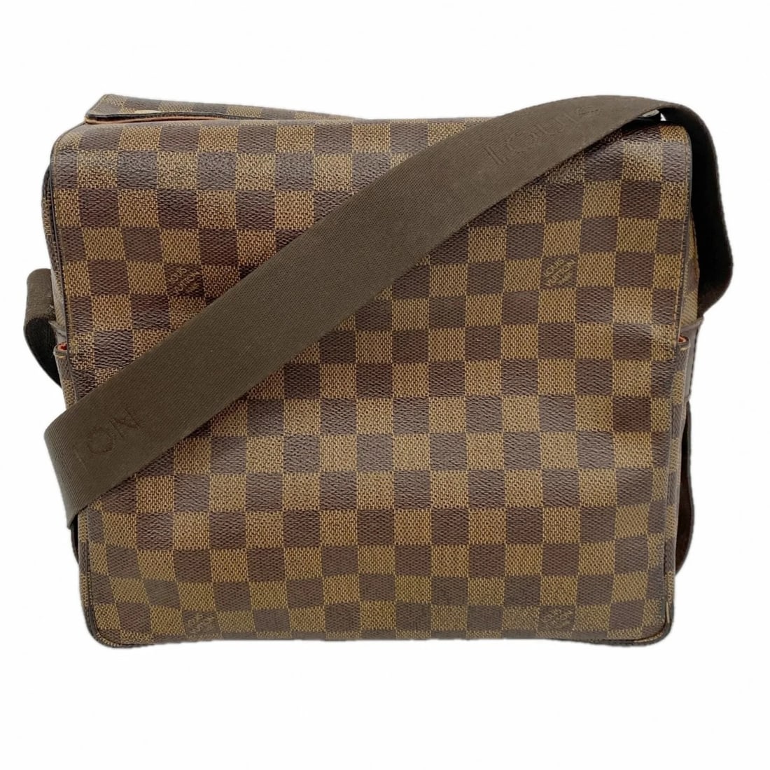 LOUIS VUITTON DAMIER NAVIGLIO SHOULDER BAG EBENE: Louis Vuitton Damier Naviglio Shoulder Bag Ebene Brand: Louis Vuitton Type/Style: Shoulder bag Material: None Color: Ebene Size: (HxWxD)25cm x 28cm x 14cm / 9.84'' x 11.02'' x 5.51'' Accessories: