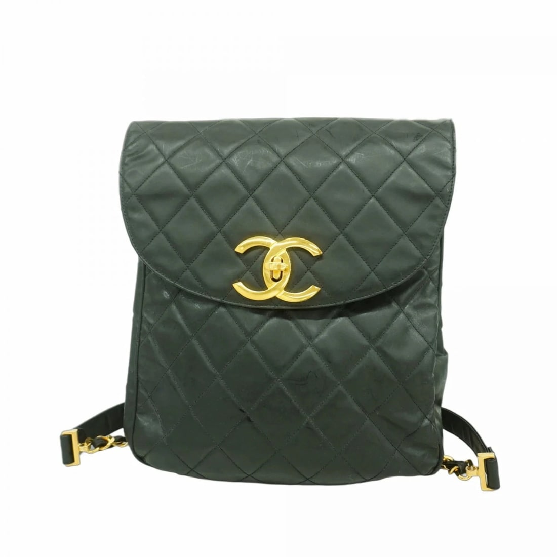 CHANEL MATELASSE BACKPACK/DAYPACK, LARGE COCO DESIGN: Chanel Matelasse Backpack/Daypack, Large Coco Design Brand: Chanel Type/Style: Backpack Material: Patent Leather Color: Black Size: (HxWxD)31cm x 25cm x 11.5cm / 12.2'' x 9.84'' x 4.52'' Accessori