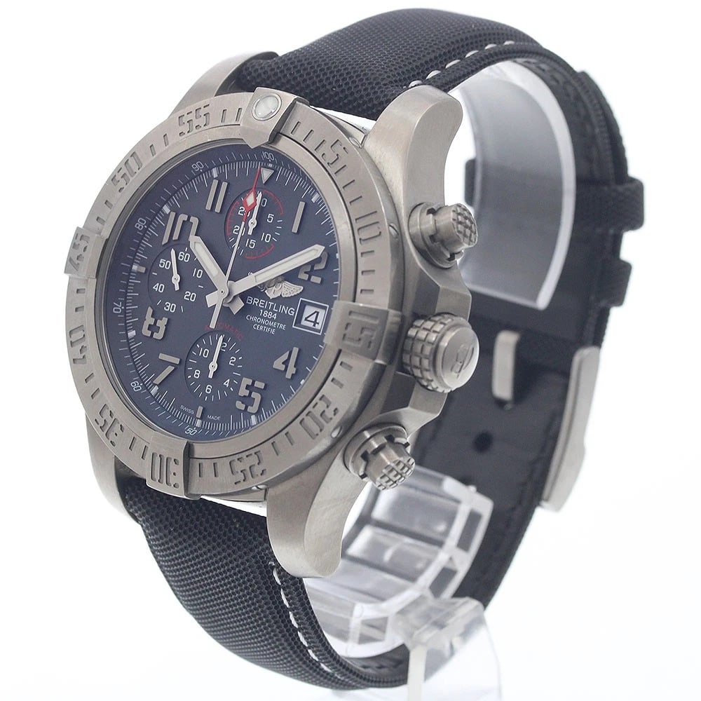 BREITLING AVENGER CHRONOGRAPH AUTOMATIC WATCH (1 of 3)