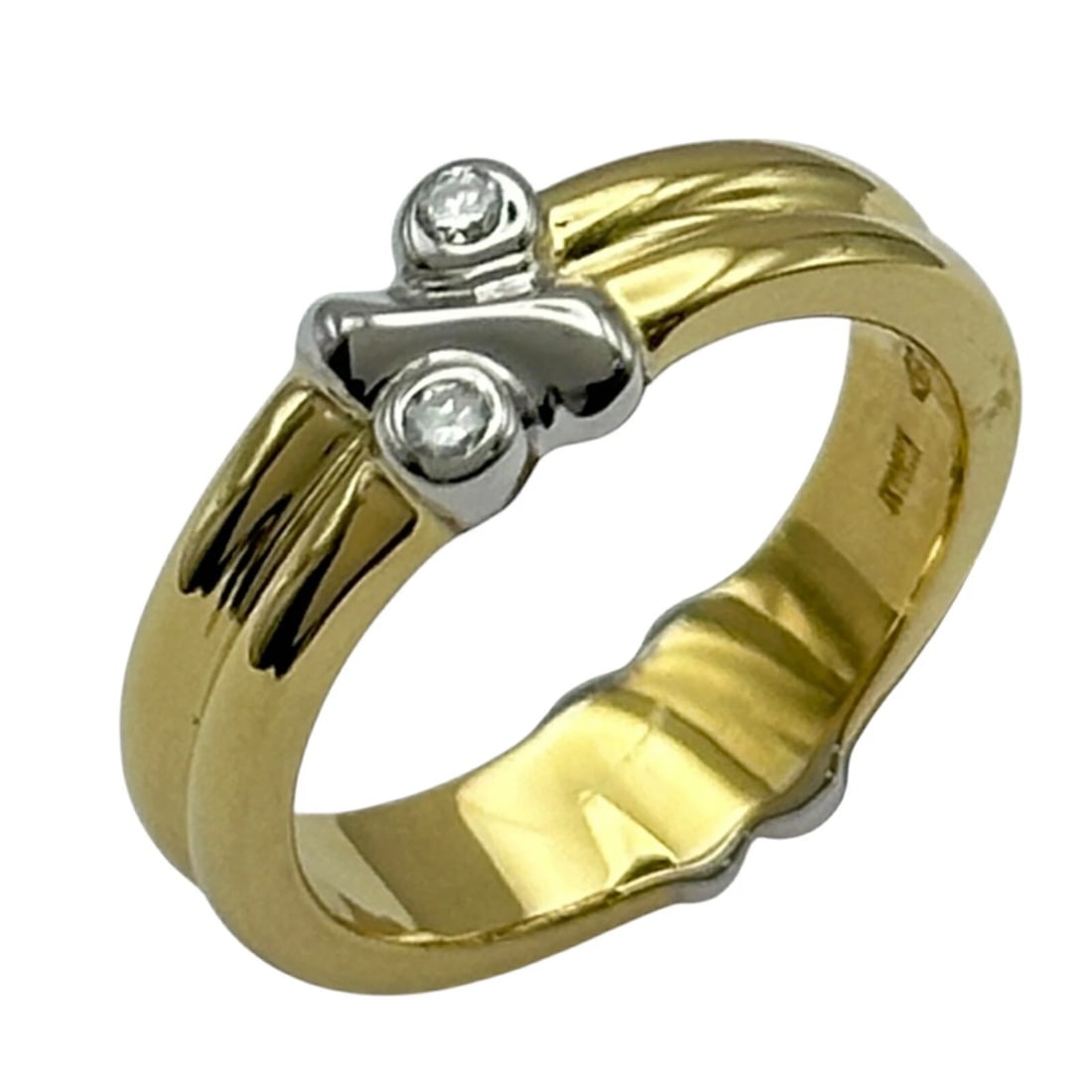 TIFFANY & CO. SIGNATURE RING GOLD 18K DIAMOND JEWELRY: Tiffany & Co. Signature Ring Gold 18K Diamond Jewelry Brand: Tiffany & Co. Type/Style: Ring Material: 18K YG Color: YG Size: 4.5 US Accessories: None Accessories Notice: When purchasing pr