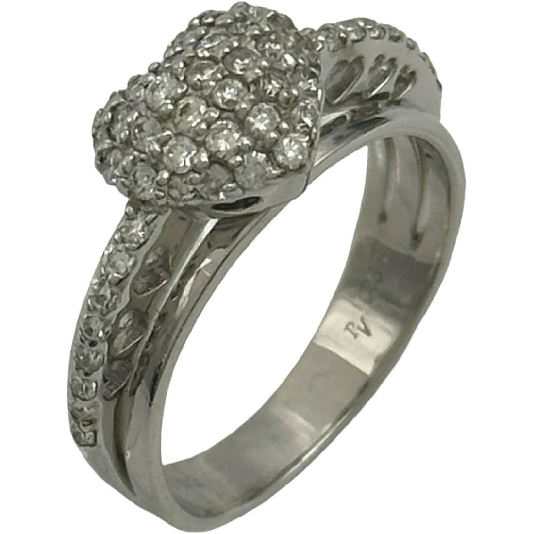 PONTE VECCHIO HEART RING WHITE GOLD 18KWG DIAMOND JEWELRY: Ponte Vecchio Heart Ring White Gold 18KWg Diamond Jewelry Brand: Ponte Vecchio Type/Style: Ring Material: 18K WG Color: WG Size: 6.5 US Accessories: None Accessories Notice: When purchasin