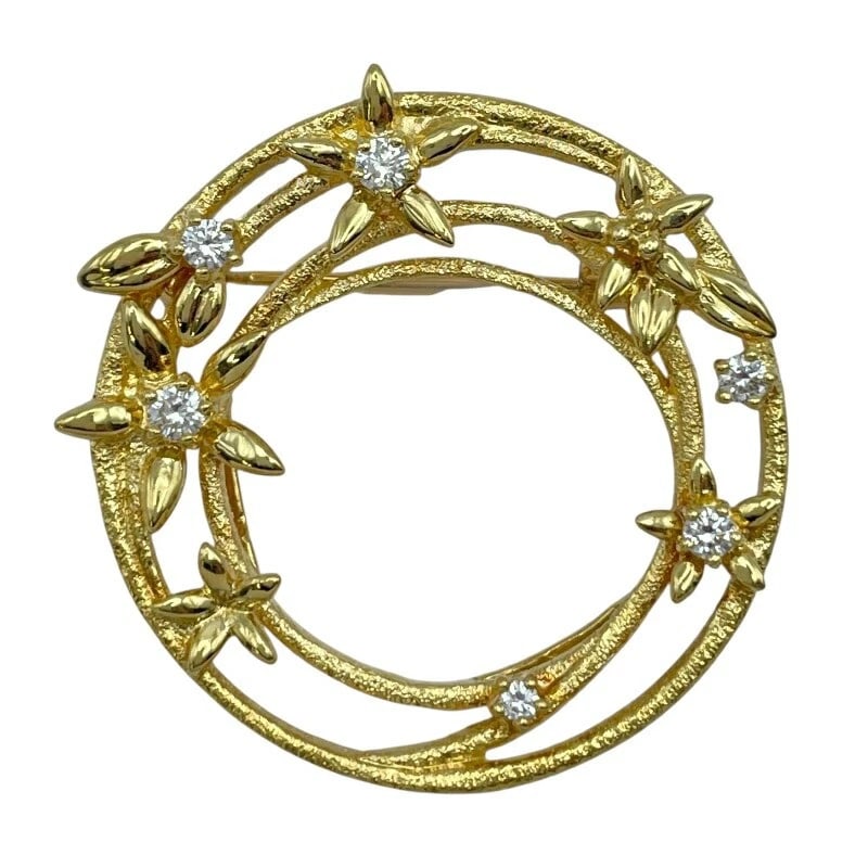 TASAKI TOP AND BROOCH GOLD 18K JEWELRY: Tasaki Top And Brooch Gold 18K Jewelry Brand: Tasaki Type/Style: Brooche Material: 18K YG Color: YG Size: Size Height: approx. 28.6mm Width: approx. 28.6mm Accessories: None Accessories No