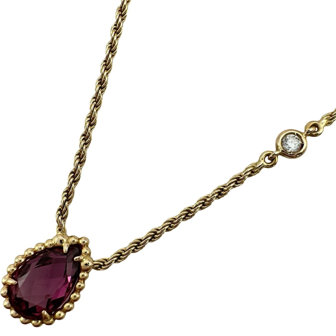 BOUCHERON SERPENT BOHEME EXTRA SMALL NECKLACE: Boucheron Serpent Boheme Extra Small Necklace Brand: Boucheron Type/Style: Necklace Material: 18K PG Color: PG Size: Size Height: approx. 10.0mm Width: approx. 7.4mm Chain length: approx. 44cm Acc