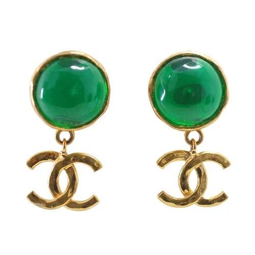 CHANEL 95A GRIPOIX GOLD GP GREEN COCO MARK EARRINGS: Chanel 95A Gripoix Gold GP Green Coco Mark Earrings Brand: CHANEL Type/Style: Gripoix Material: Glass/Gold GP, Color: Green ? Gold Size: Total Length 4.3cm Greer Diameter 2.2cm (including frame) Coco 