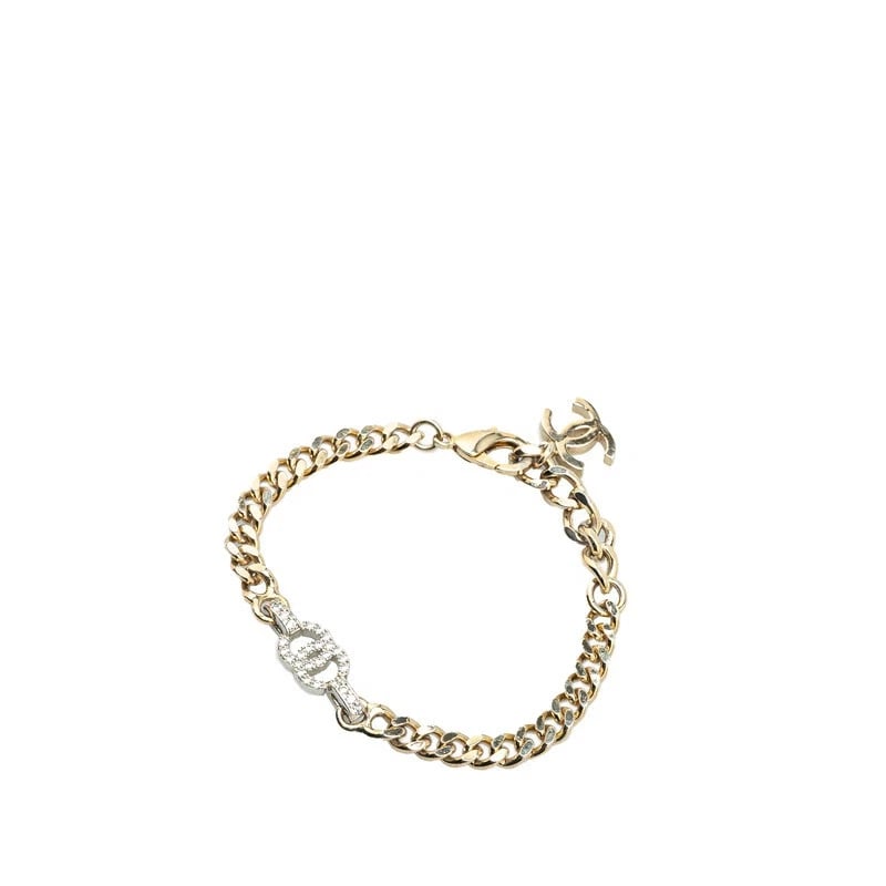 CHANEL COCO MARK CHAIN BRACELET SILVER METAL: Chanel Coco Mark Chain Bracelet Silver Metal Brand: CHANEL Type/Style: Bracelet Material: Metal, Color: SILVER Size: Total Length: Approx. 22.5cm Belt Width: Approx. 0.6cm Wrist Circumference: Approx.