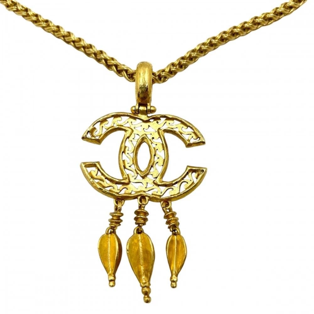 CHANEL NECKLACE COCO MARK LONG SWING GP GOLD: Chanel Necklace Coco Mark Long Swing GP Gold Brand: Chanel Type/Style: Necklace Material: GP, Color: gold Size: Total Length: Approx. 80.5cm Chain Width: Approx. 0.5cm Detachable ?Top? Height: Approx.
