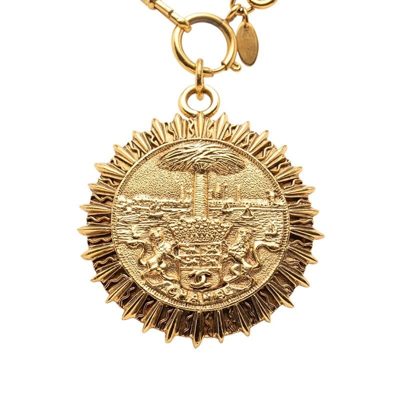 CHANEL NECKLACE GOLD PLATED: Chanel Necklace Gold Plated Brand: Chanel Type/Style: Chain Material: Plating, Color: gold Size: Total Length: Approx. 70cm Top: Approx. 63.3mm W x 63.0mm Accessories: None Accessories Not