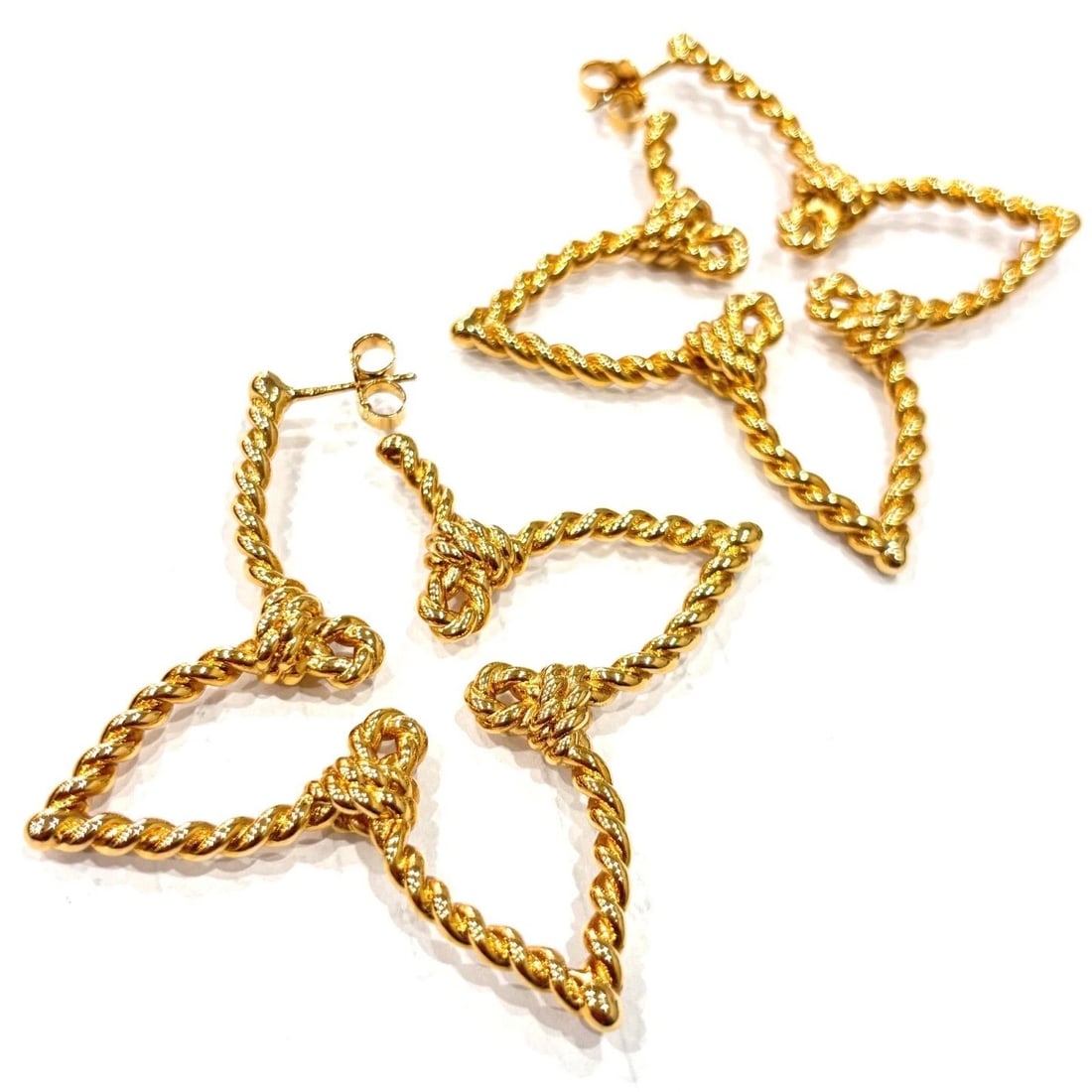 LOUIS VUITTON HOOP NAUTICAL EARRINGS GOLD: Louis Vuitton Hoop Nautical Earrings Gold Brand: Louis Vuitton Type/Style: Earrings Material: Metal, Color: gold Size: Approximately 6cm x 6cm Accessories: None Accessories Notice: When pu