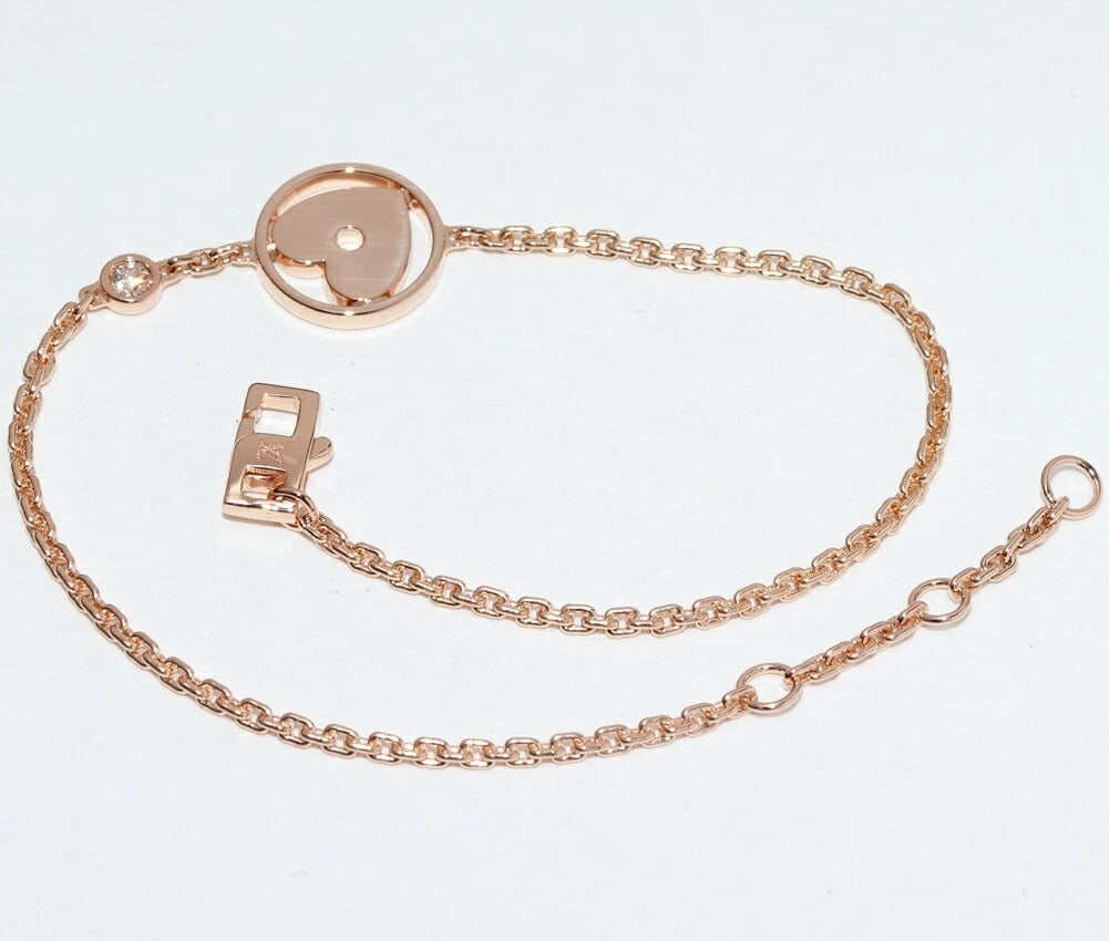 LOUIS VUITTON BRACELET 18K GOLD: LOUIS VUITTON Bracelet 18K Gold Brand: LOUIS VUITTON Type/Style: Charm Material: 18K Pink Gold, Color: PINK GOLD Size: Inner Circumference: Approx. 15.5cm or 16cm or 17cm (adjustable) Height: 9.8mm Th