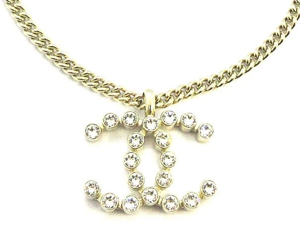 CHANEL NECKLACE GOLD MARK BIG CHOKER RHINESTONES: CHANEL Necklace Gold Mark Big Choker Rhinestones Brand: CHANEL Type/Style: Necklace Material: Metal, Color: Gold Rhinestones Size: Chain: Adjustable from 36-46cm, CC Mark Top: Approx. 4 x 3cm Acce