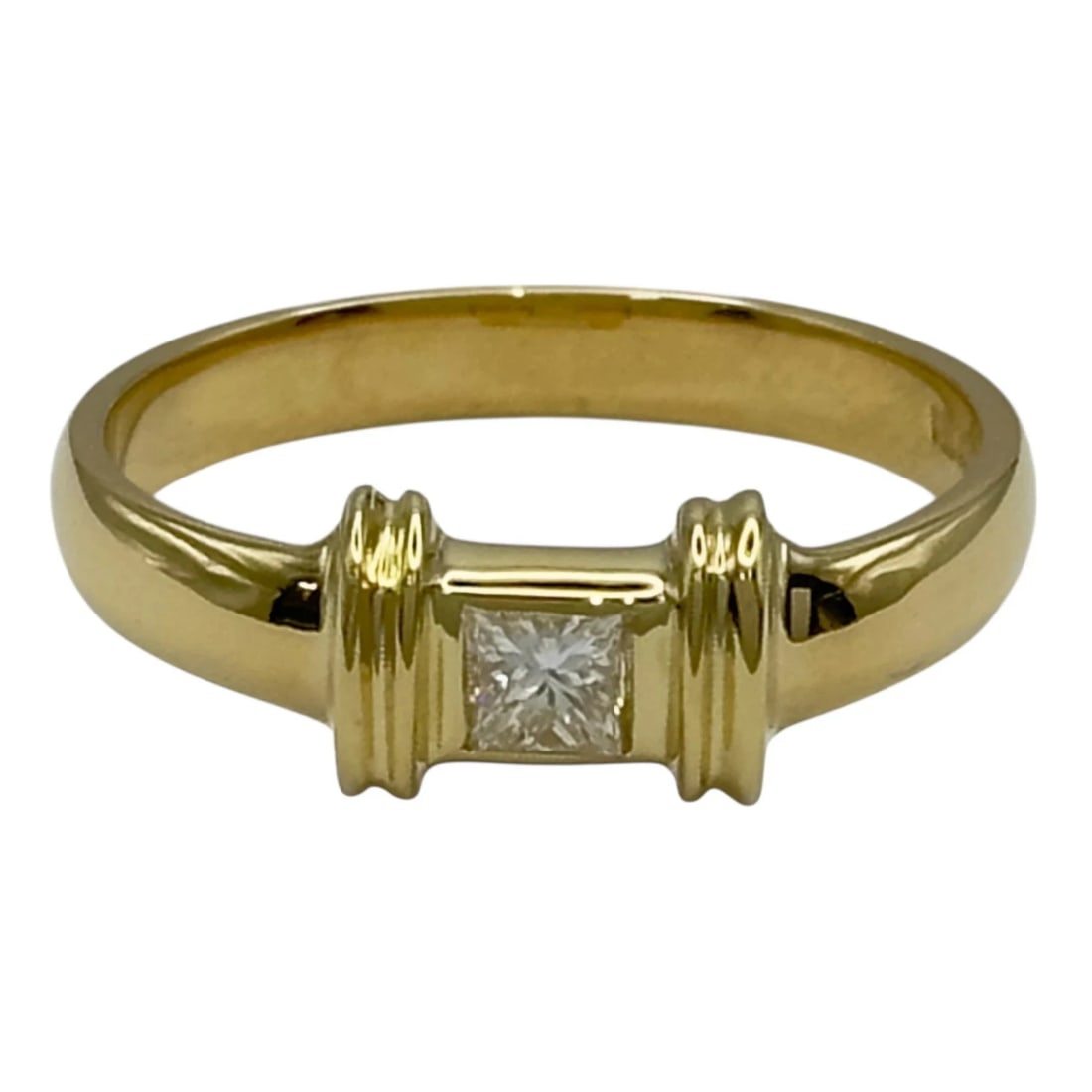 TIFFANY & CO STACKING RING 18K GOLD DIAMOND: Tiffany & Co Stacking Ring 18K Gold Diamond Brand: TIFFANY & CO. Type/Style: Ring Material: 750 (Gold), Color: Gold Size: 6US Accessories: None Accessories Notice: When purchasing pre-owned goods,