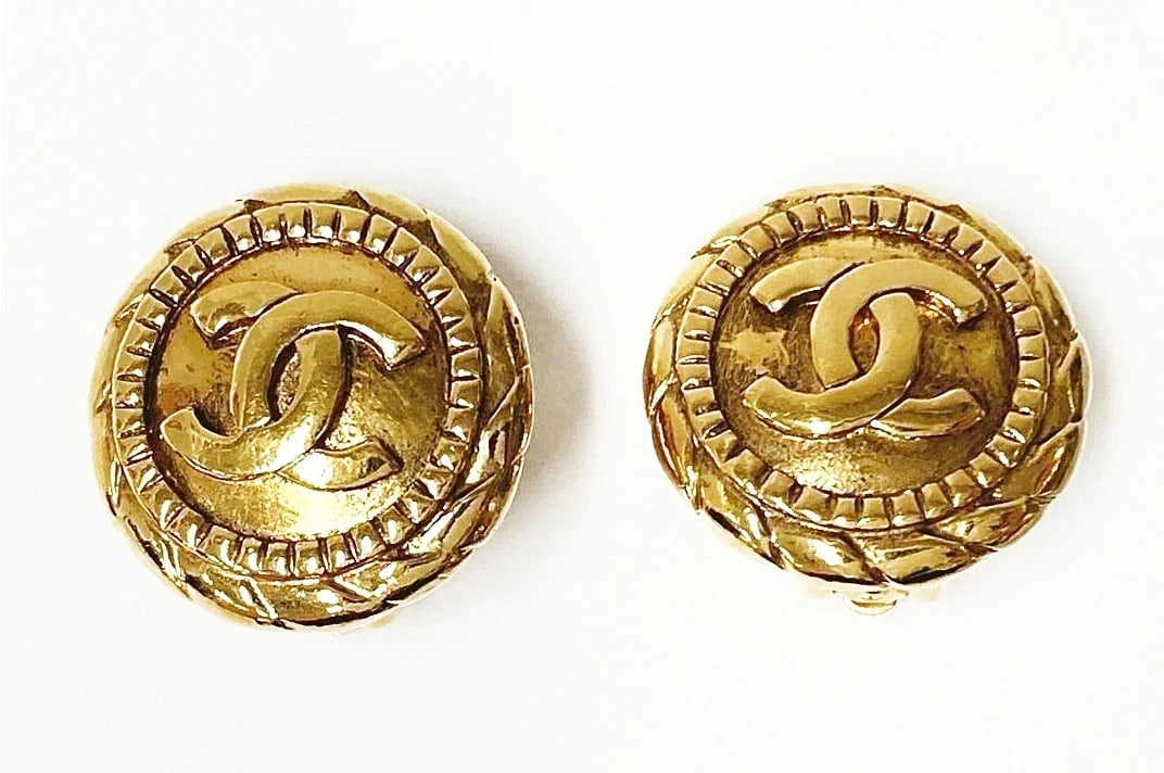 CHANEL EARRINGS GP COCO MARK GOLD: Chanel Earrings GP Coco Mark Gold Brand: Chanel Type/Style: Earrings Material: None, Color: Gold Size: None Accessories: None Accessories Notice: When purchasing pre-owned goods, please re