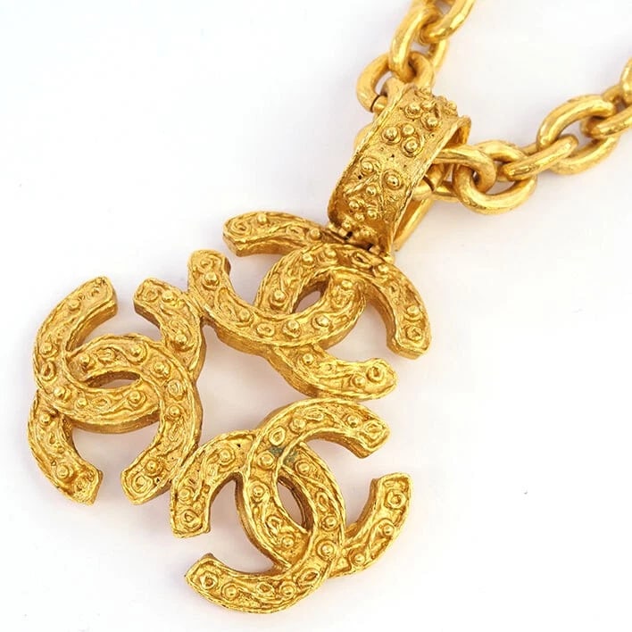 CHANEL NECKLACE TRIPLE COCO MARK CC PLATED GOLD LONG: Chanel Necklace Triple Coco Mark CC Plated Gold Long Brand: Chanel Type/Style: Necklace Material: Plated Metal, Color: Gold Size: Neck Circumference: Approx. 90cm / Motif Height: Approx. 70.5mm (inclu
