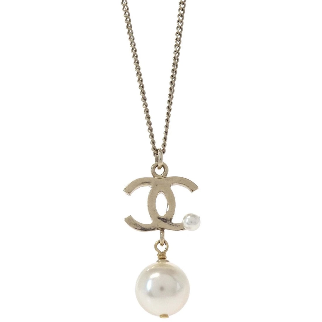 CHANEL CHARM CC GOLD CHAIN NECKLACE: Chanel Charm CC Gold Chain Necklace Brand: CHANEL Type/Style: Pendant Material: Gold Plated, Main Stone Pearl Color: gold Size: Chain(Overall) : 60.0 cmCharm : W 1.6 x H 3.4 cm Accessories: None <