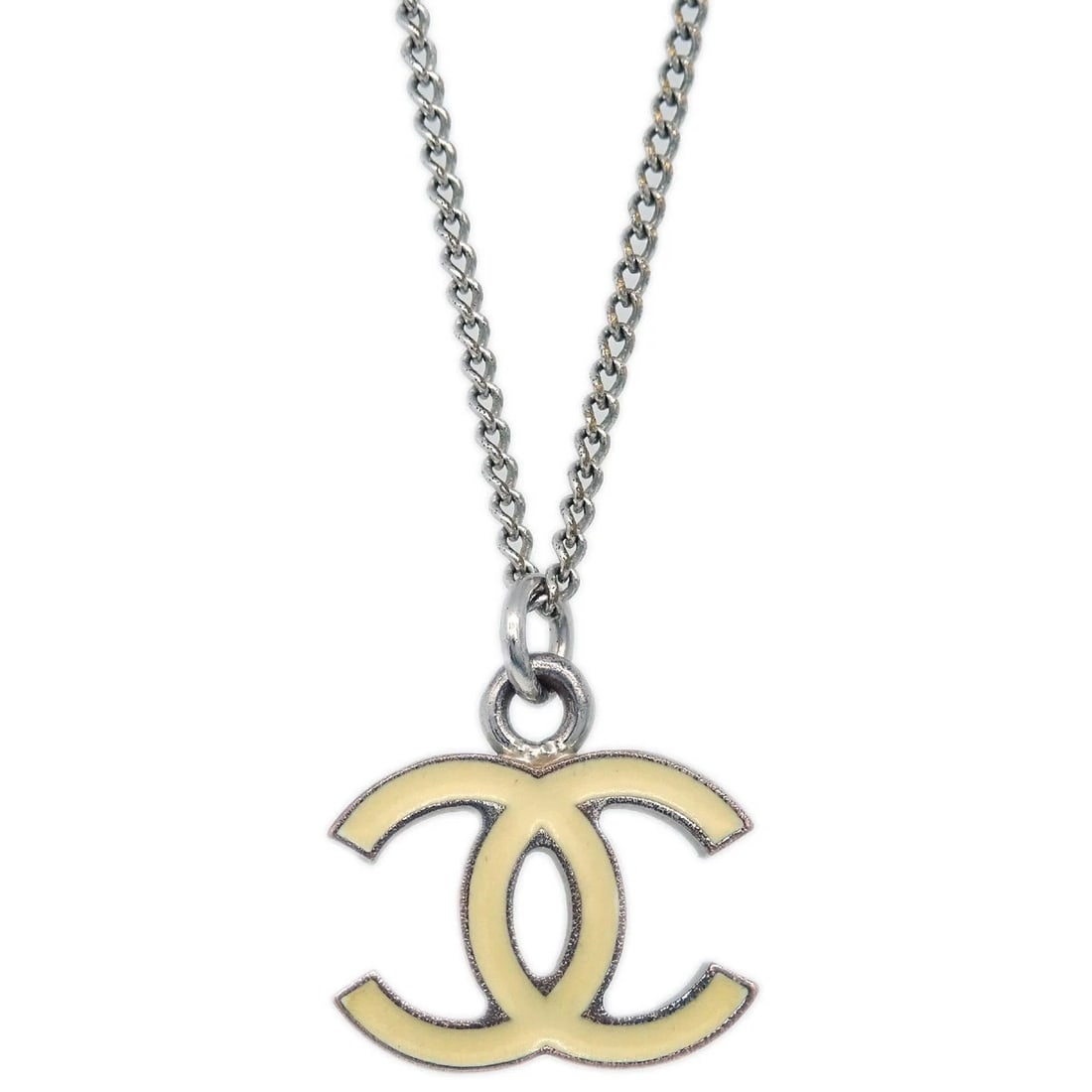 CHANEL SILVER WHITE CHAIN NECKLACE: Chanel Silver White Chain Necklace Brand: CHANEL Type/Style: Pendant Material: Silver Plated Color: silver + white Size: Chain(Overall) : 43.0 cmCharm : W 2.0 x H 1.5 cm Accessories: None