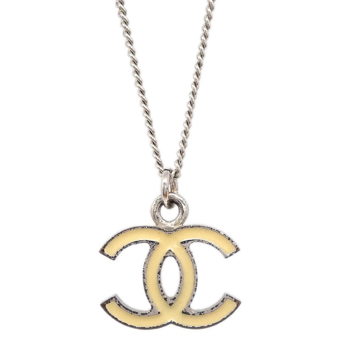 CHANEL SILVER CC CHAIN NECKLACE PENDANT: Chanel Silver CC Chain Necklace Pendant Brand: CHANEL Type/Style: Pendant Material: Silver Plated Color: silver Size: Chain(Overall) : 43.0 cmCharm : W 1.8 ? H 1.4 cm Accessories: None Acc