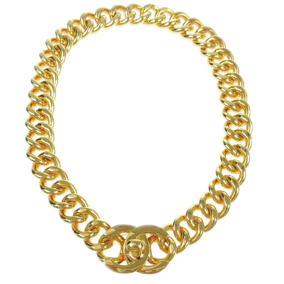 CHANEL GOLD TURNLOCK CHAIN NECKLACE: Chanel Gold Turnlock Chain Necklace Brand: CHANEL Type/Style: Pendant Material: Gold Plated Color: gold Size: Chain(Overall) : 43.0 cmCharm : W 3.3 ? H 2.5 cm Accessories: None Accessories