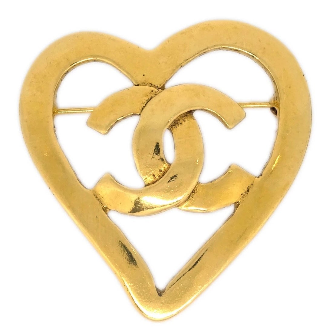CHANEL HEART BROOCH GOLD 95P: Chanel Heart Brooch Gold 95P Brand: CHANEL Type/Style: Brooch Material: Gold-plated Color: gold Size: W 4.0 x H 4.1 cm Accessories: None Accessories Notice: When purchasing pre-owned goods, please