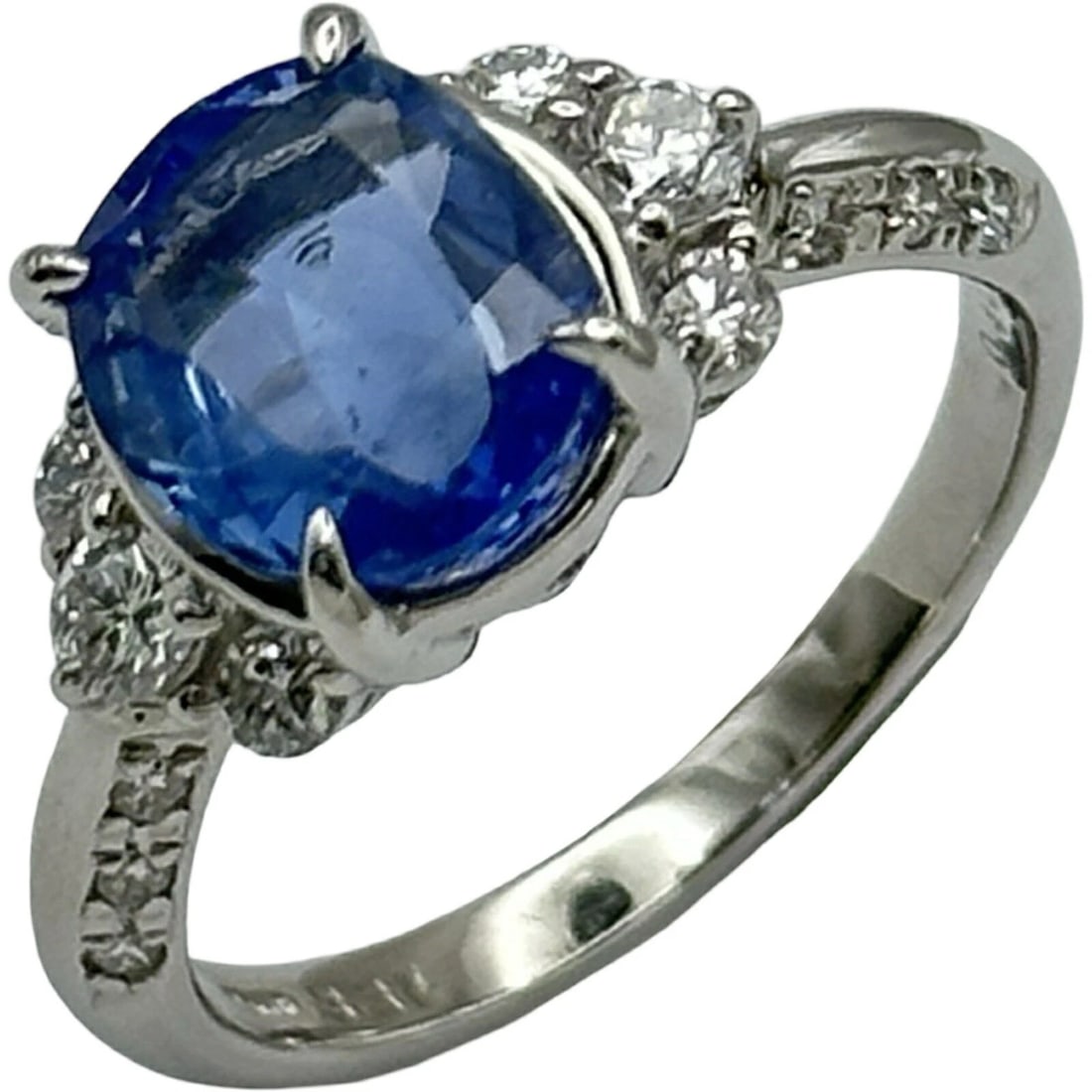 SAPPHIRE RING PLATINUM PT900 JEWELRY: Sapphire Ring Platinum Pt900 Jewelry Brand: Unbranded Type/Style: Ring Material: Pt900, Main Stone Sapphire Color: PT Size: 7 US Accessories: None Accessories Notice: When purchasing pre-o