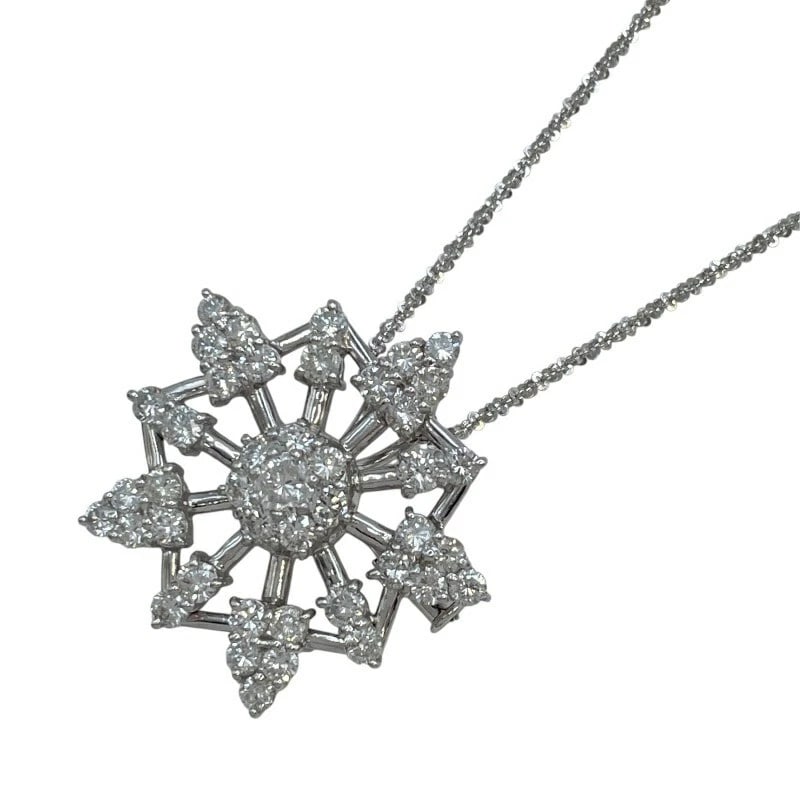 SNOWFLAKE MOTIF DIAMOND NECKLACE/PIN BROOCH PLATINUM: Snowflake Motif Diamond Necklace/Pin Brooch Platinum Brand: Unbranded Type/Style: Necklace Material: Pt900/850 Color: PT Size: Size Height: approx. 26.0mm Width: approx. 26.0mm Chain length: approx. 4