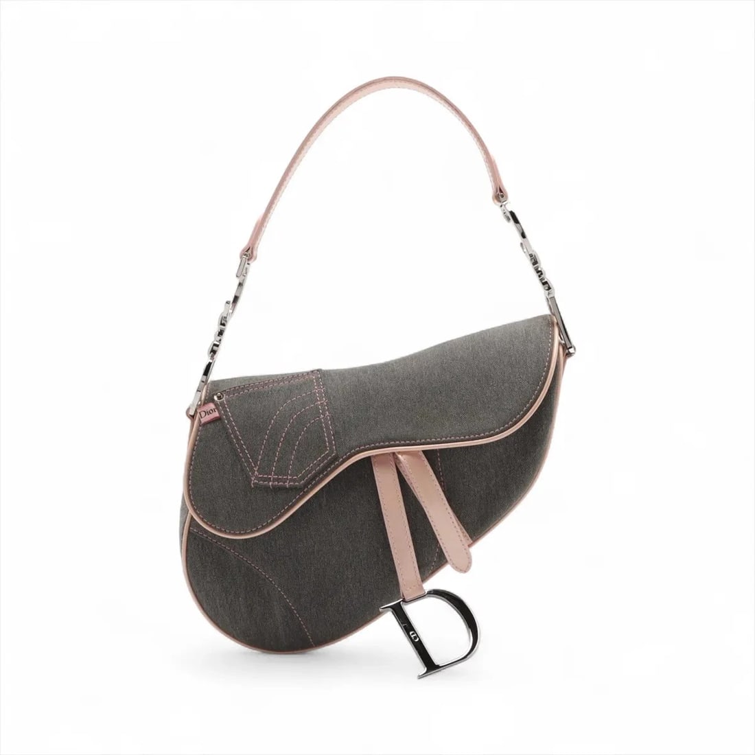 CHRISTIAN DIOR SADDLE BAG DENIM PATENT LEATHER SHOULDER BAG: Christian Dior Saddle Bag Denim Patent Leather Shoulder bag Brand: Christian Dior Type/Style: Shoulder bag Material: Denim Patent Leather Color: Blue x pink Size: Height:7.3inchLength:9.4inchDepth:2.4