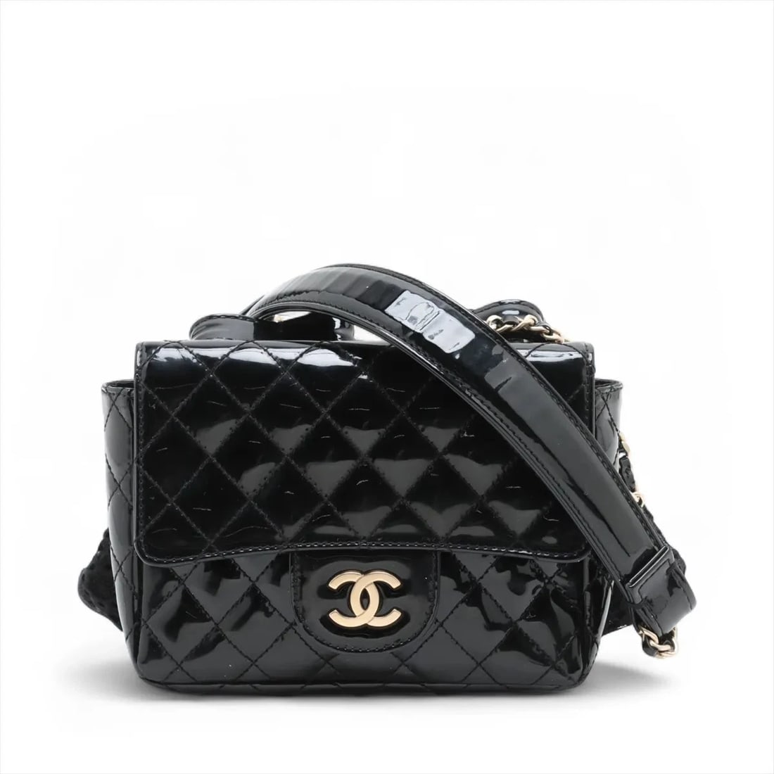 CHANEL MATELASSE PATENT LEATHER X COTTON CHAIN SHOULDER BAG: Chanel Matelasse Patent leather x cotton Chain Shoulder Bag Brand: Chanel Type/Style: Shoulder bag Material: Patent leather x cotton Color: Black Size: Height:4.5inchLength:6.3inchDepth:1.6inch Ac