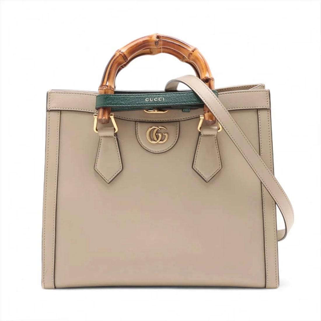 GUCCI BAMBOO DIANA LEATHER 2 WAY HANDBAG BEIGE: Gucci Bamboo Diana Leather 2 Way Handbag Beige Brand: Gucci Type/Style: Hand bag Material: Leather Color: Beige Size: Height:8.9inchLength:10.4inchDepth:4.3inch Accessories: None Accessori